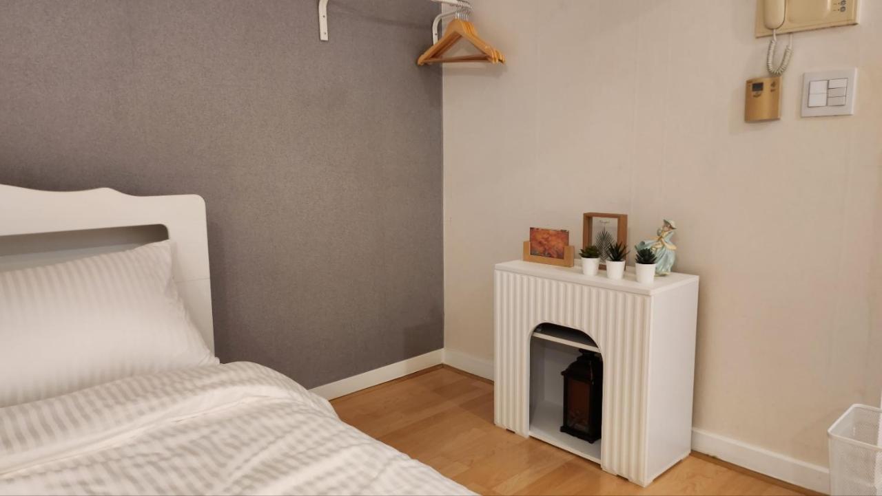 Winsome_Hongdae Apartman Szöul Kültér fotó